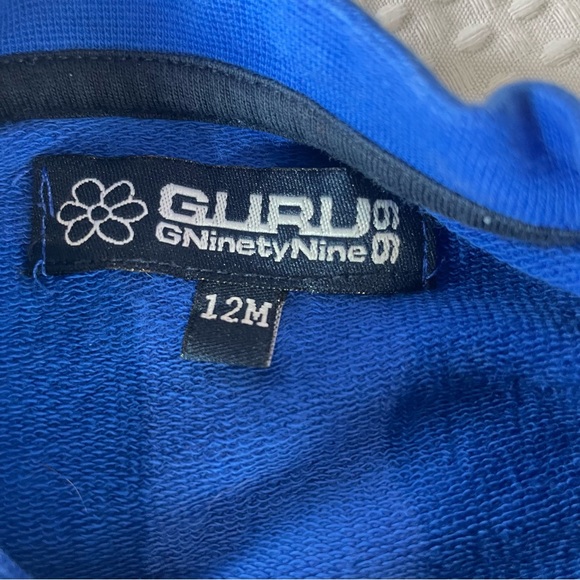 Guru GNinetyNine Sweater with matching Baby Gap Shorts 6-12 - Picture 3 of 4